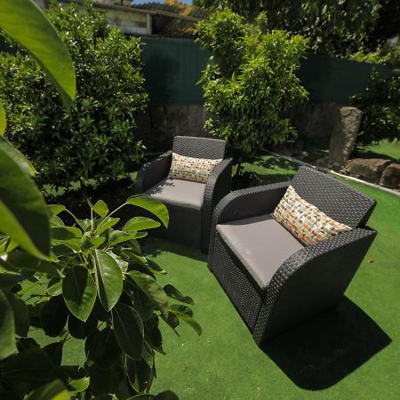 Oporto Guest Isac Garden W/ Parking Apartment บีลาโนวาเดกายา ภายนอก รูปภาพ