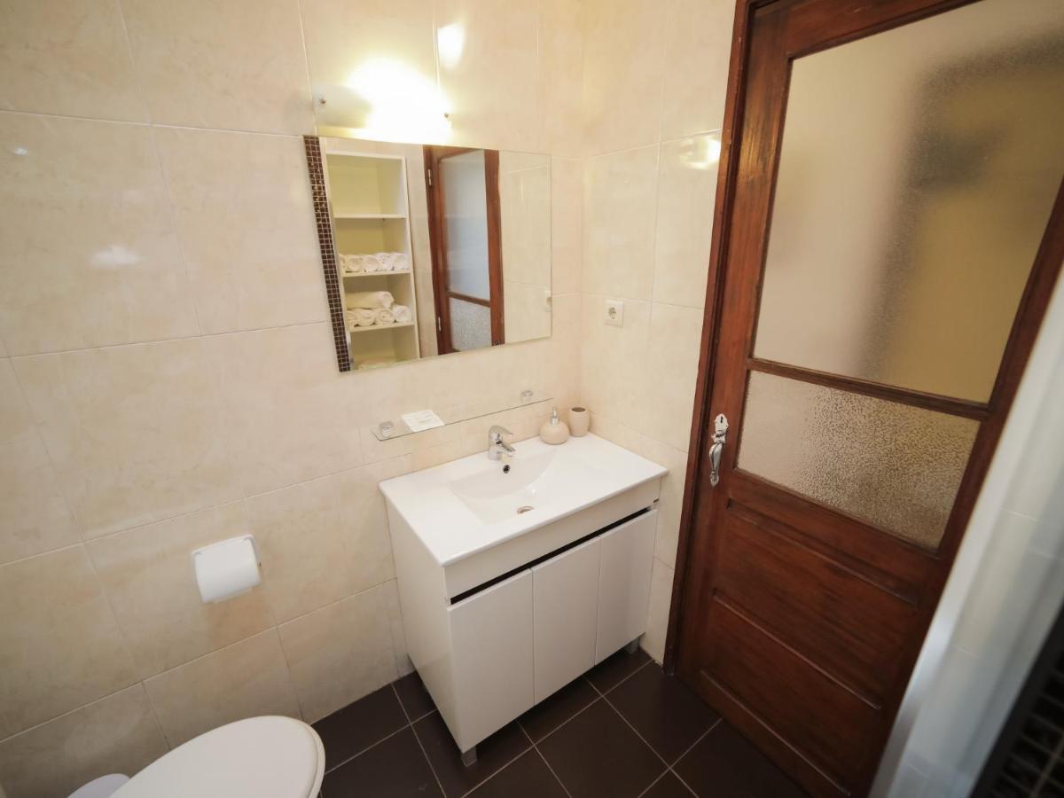 Oporto Guest Isac Garden W/ Parking Apartment บีลาโนวาเดกายา ภายนอก รูปภาพ
