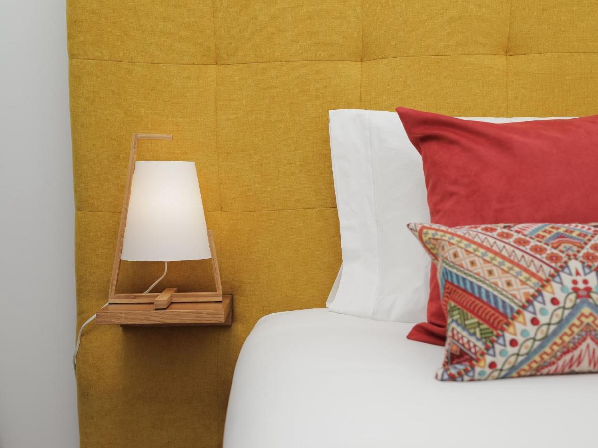 Oporto Guest Isac Garden W/ Parking Apartment บีลาโนวาเดกายา ภายนอก รูปภาพ