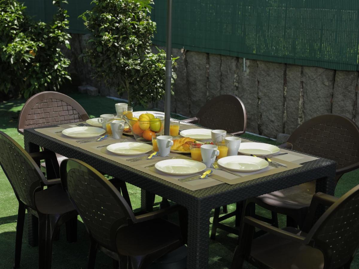 Oporto Guest Isac Garden W/ Parking Apartment บีลาโนวาเดกายา ภายนอก รูปภาพ