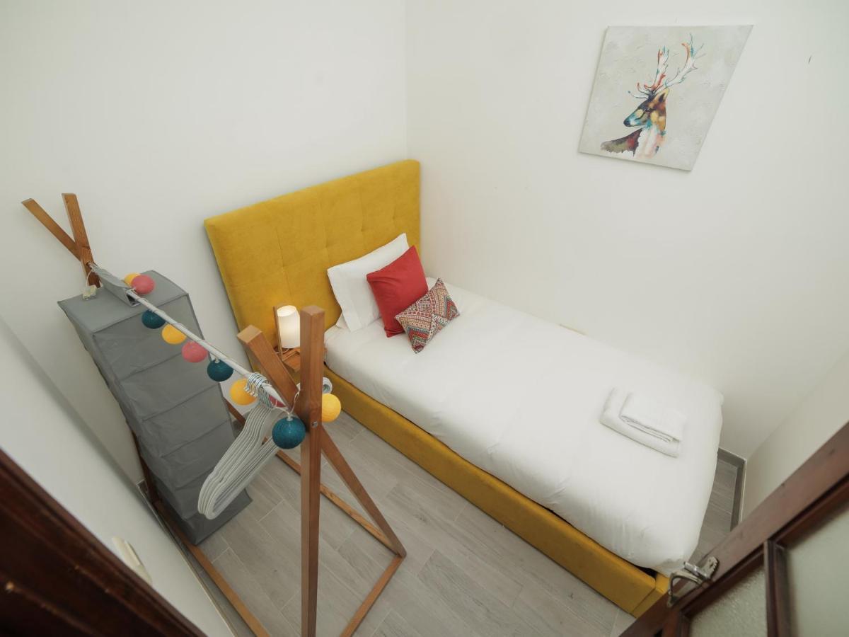 Oporto Guest Isac Garden W/ Parking Apartment บีลาโนวาเดกายา ภายนอก รูปภาพ