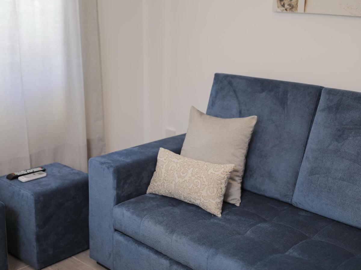 Oporto Guest Isac Garden W/ Parking Apartment บีลาโนวาเดกายา ภายนอก รูปภาพ