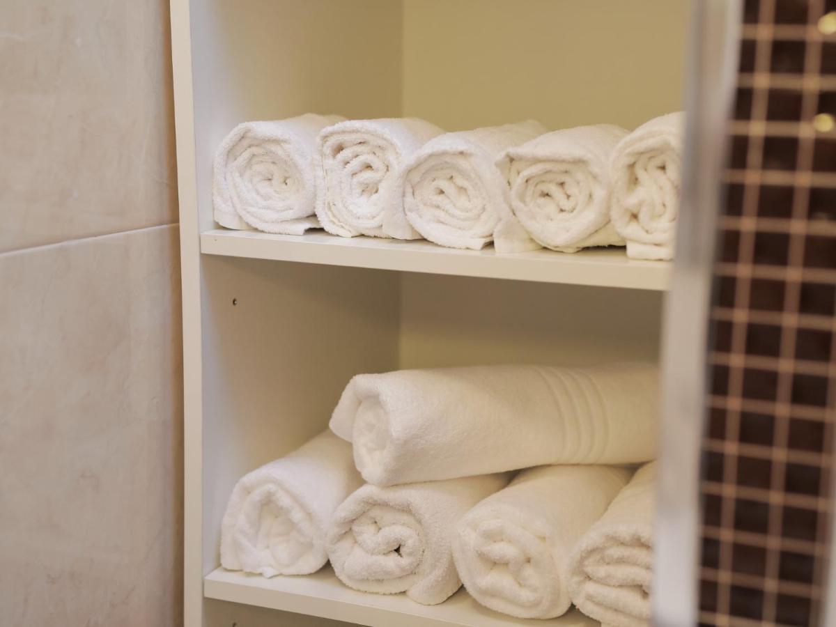 Oporto Guest Isac Garden W/ Parking Apartment บีลาโนวาเดกายา ภายนอก รูปภาพ