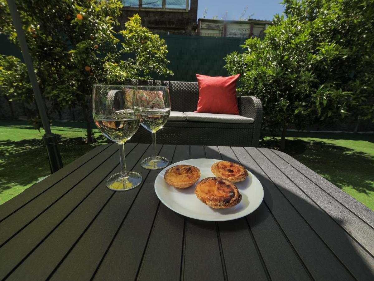 Oporto Guest Isac Garden W/ Parking Apartment บีลาโนวาเดกายา ภายนอก รูปภาพ